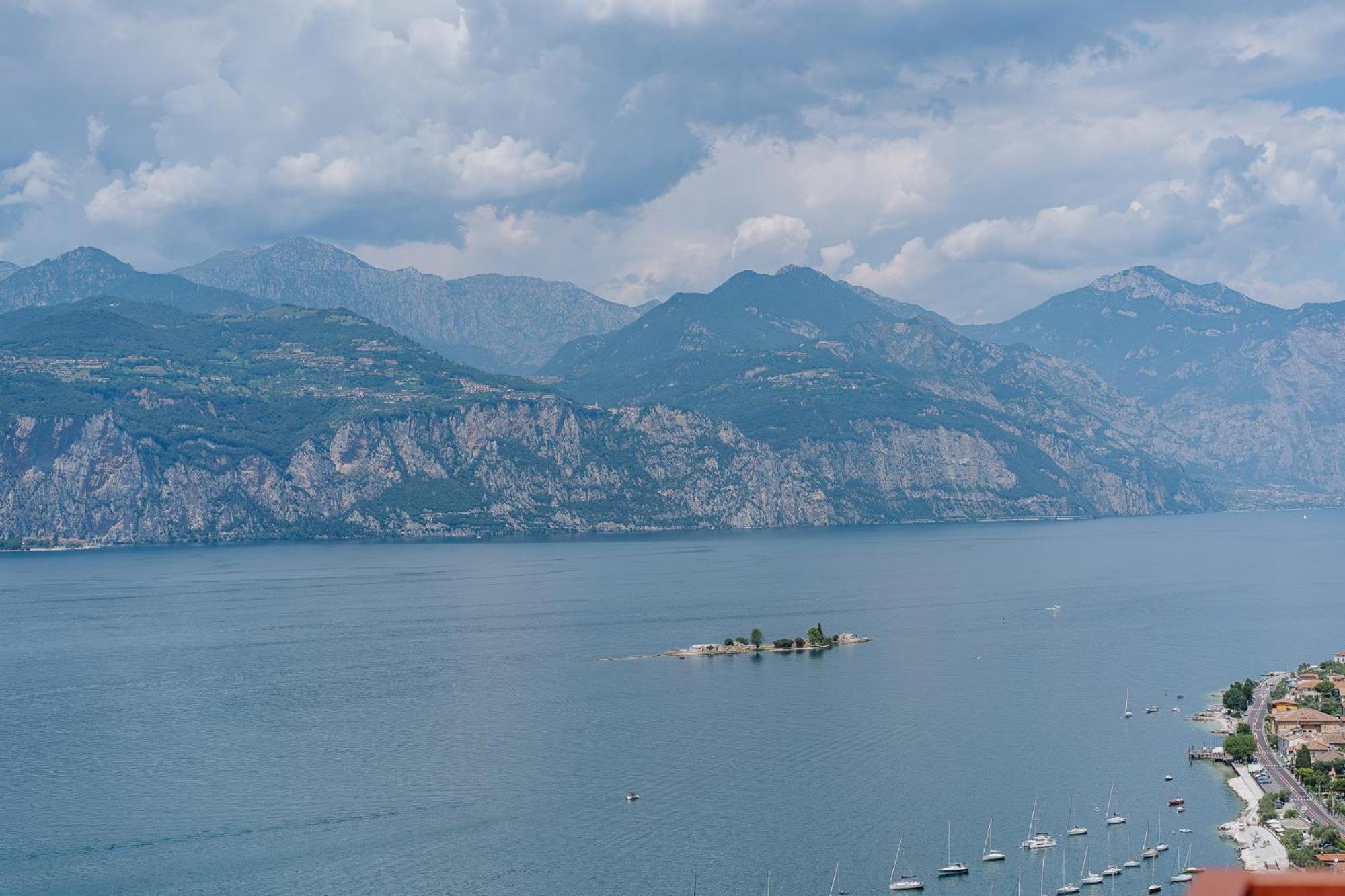 View Garda Lake Brenzone sul Garda Exterior foto