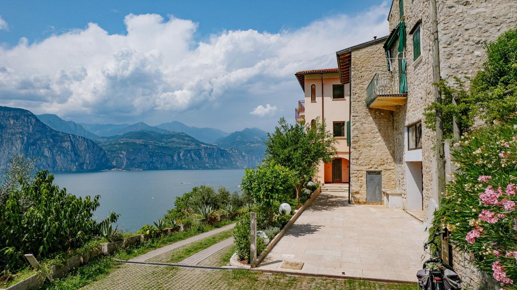 View Garda Lake Brenzone sul Garda Exterior foto